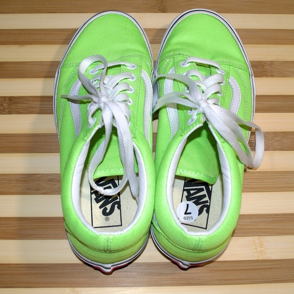 Vans Old Skool Neon Gecko Green True White Womens Casual Shoes Sneakers Size 7 - Picture 4 of 6